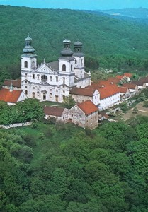 Pocztówka PLL LOT - Tyniec koło Krakowa - fot. L. Zielaskowski