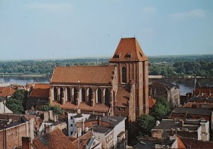 Pocztówka Toruń - Gotycki kościół farny św. Jana - fot. Z. Gudanowicz