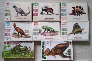 Prehistoric Monsters - Dinozaury - 8 modeli do sklejania