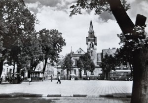 Pocztówka Świecie - Plac 1 Maja - fot. J. Wendołowski