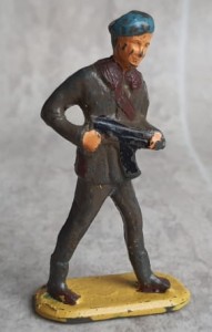 Figurka żołnierzyk z PRL-u 016