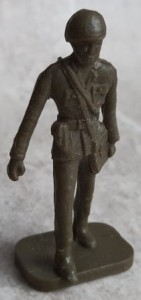 Figurka żołnierzyk z PRL-u 018