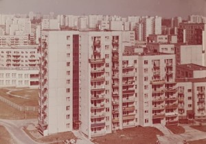 Pocztówka Warszawa - Fragment osiedla Ursynów - Zakłady Prefabrykacji "Faelbet" - fot. G. Siwek
