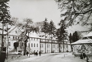 Pocztówka Polanica Zdrój - Dom Zdrojowy - fot. J. Siudecki