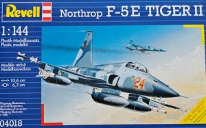 Northrop F-5E Tiger II / 04018 Revell 1:144