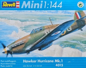 Hawker Hurricane Mk.I  / 4015 Revell 1:144 