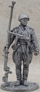 Figurka metalowa - EK Castings WWII-4 - Strzelec przeciwpancerny, sierżant piechoty Armii Czerwonej 1943-45