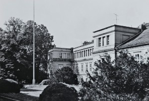 Pocztówka - Koszęcin - Pałac z 1830 r - fot. K. Jabłoński