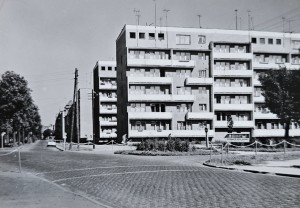 Pocztówka - Kołobrzeg - Ulica Walki Młodych - fot. S. Arczyński
