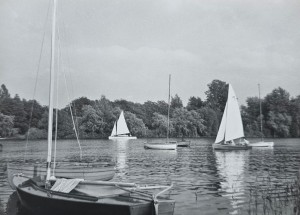 Pocztówka - Kruszwica - Na Jeziorze Gopło - fot. J. Siudecki