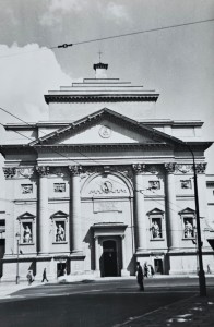 Pocztówka - Warszawa - Fasada kościoła Św. Anny - fot. A. Zborski