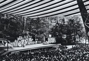 Pocztówka - Sopot - Opera Leśna - fot. M. Murman