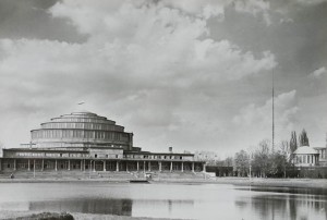 Pocztówka Wrocław - Hala Ludowa - fot. J. Siudecki