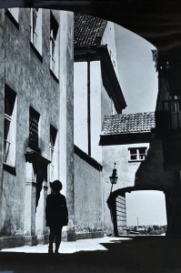 Pocztówka Warszawa - Ulica Dawna - fot. A. Zborski 